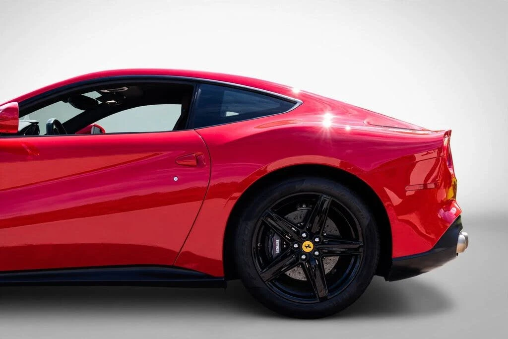 2017 Ferrari F12berlinetta - Image 27 of 31