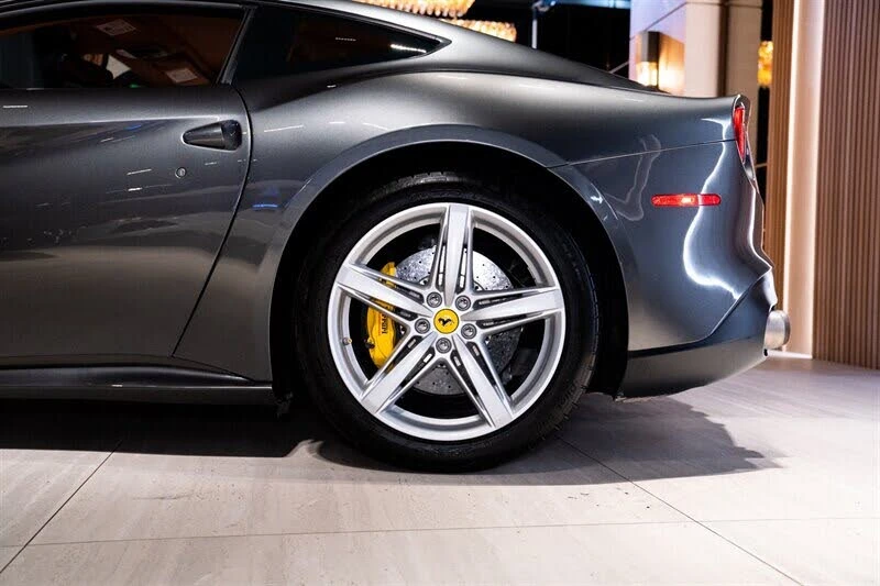 2017 Ferrari F12berlinetta - Image 26 of 31