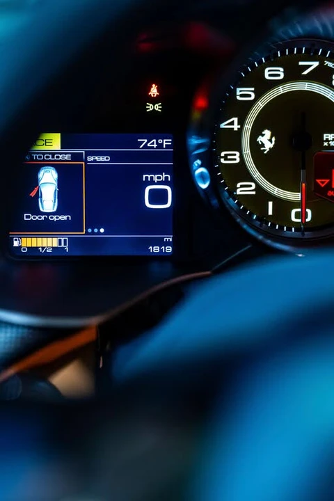 2017 Ferrari F12berlinetta - Image 8 of 31