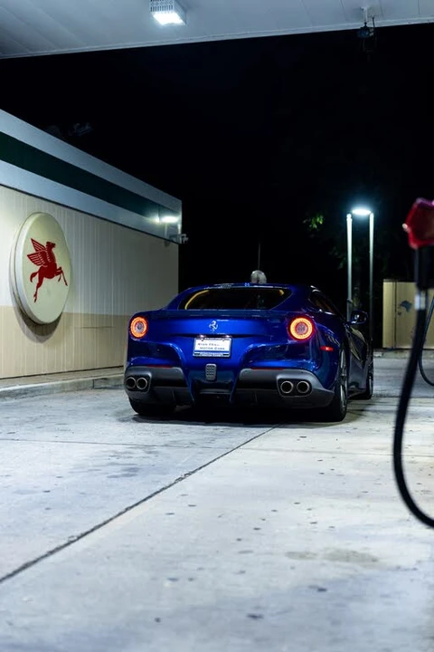 2017 Ferrari F12berlinetta - Image 3 of 31