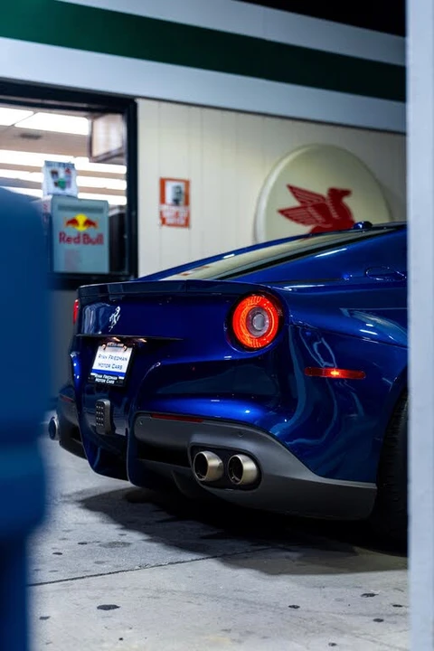 2017 Ferrari F12berlinetta - Image 14 of 31