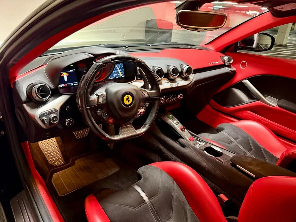 2017 Ferrari F12berlinetta - Image 17 of 31