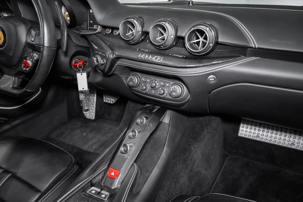 2017 Ferrari F12berlinetta - Image 29 of 31