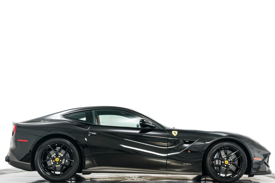 2017 Ferrari F12berlinetta - Image 2 of 12