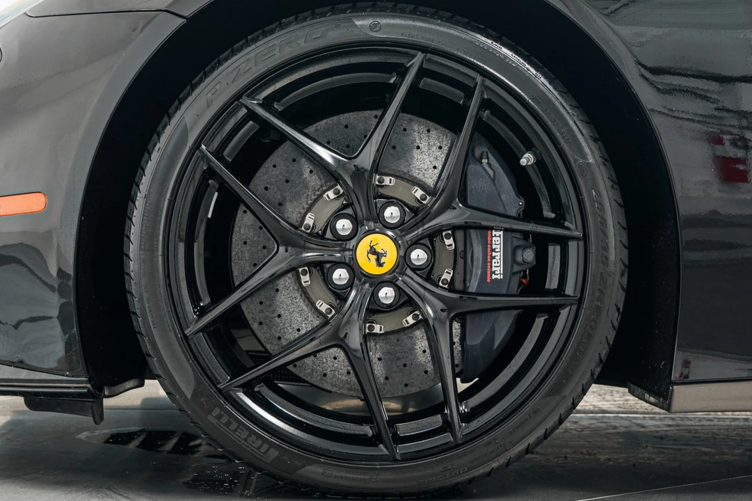 2017 Ferrari F12berlinetta - Image 10 of 12