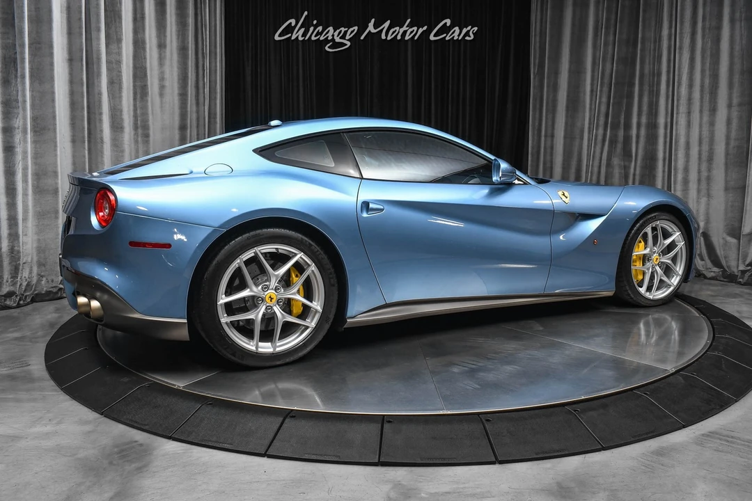 2017 Ferrari California - Image 5 of 31