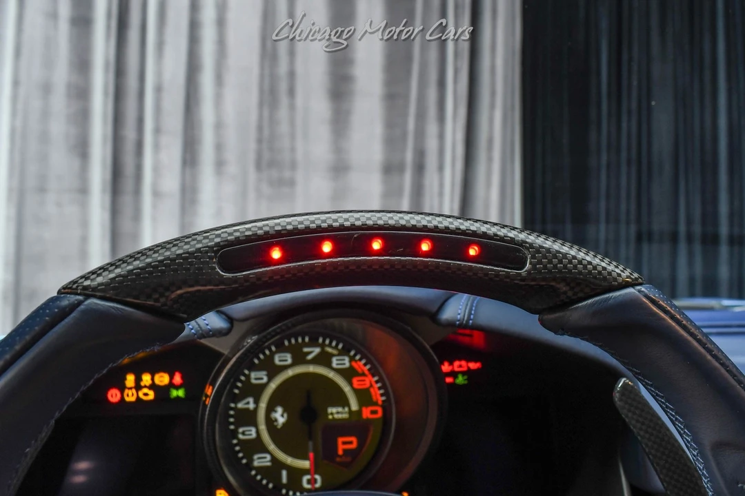 2017 Ferrari California - Image 9 of 31