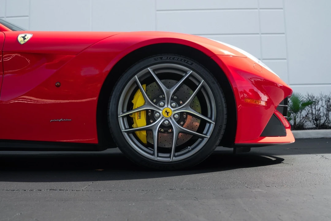 2017 Ferrari F12berlinetta - Image 10 of 12