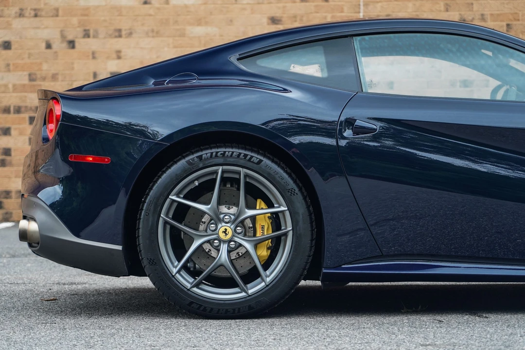 2017 Ferrari F12berlinetta - Image 17 of 31