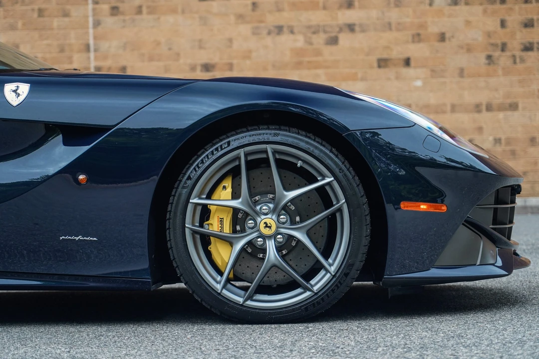2017 Ferrari F12berlinetta - Image 18 of 31