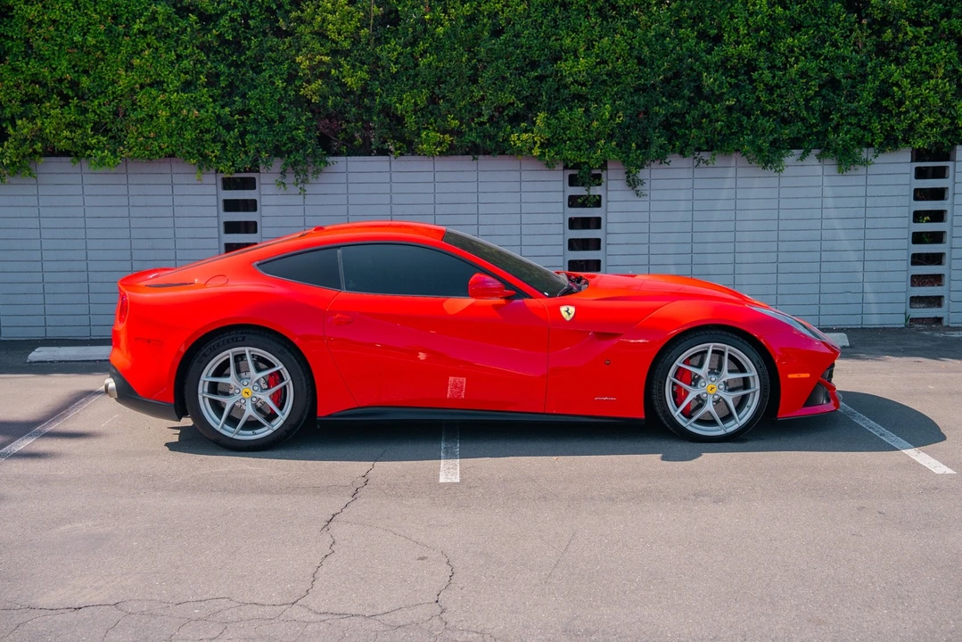2017 Ferrari F12berlinetta - Image 3 of 21