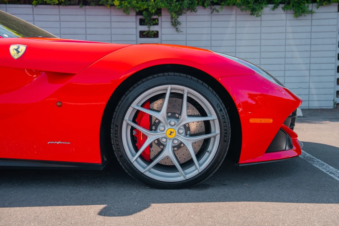 2017 Ferrari F12berlinetta - Image 6 of 21