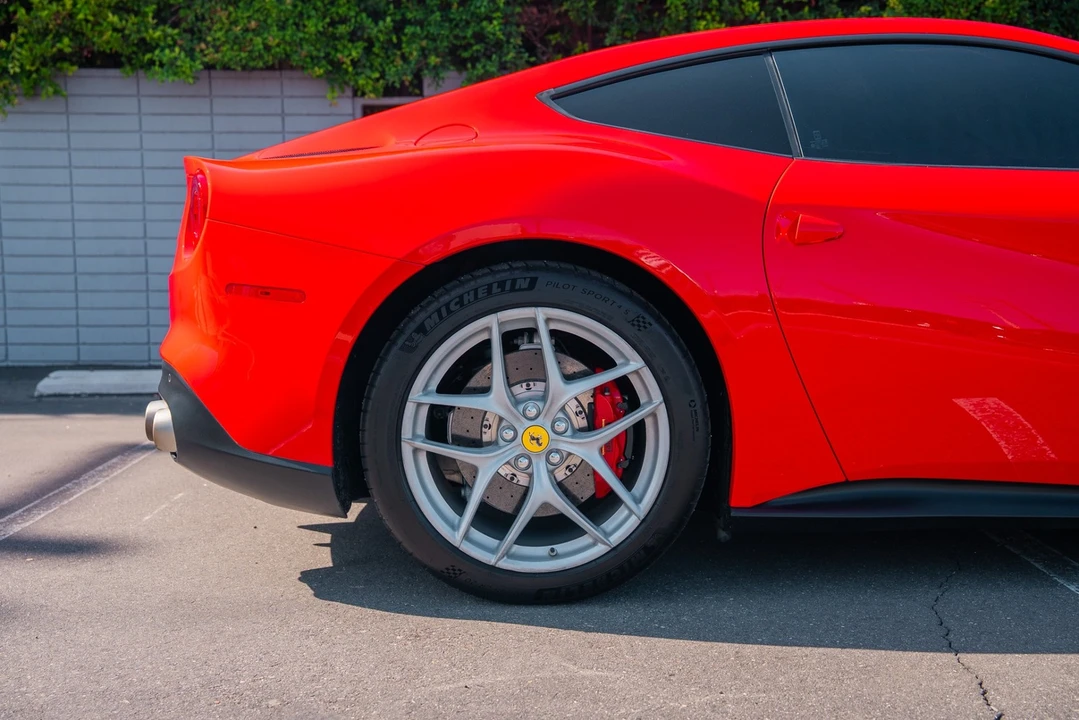 2017 Ferrari F12berlinetta - Image 5 of 21
