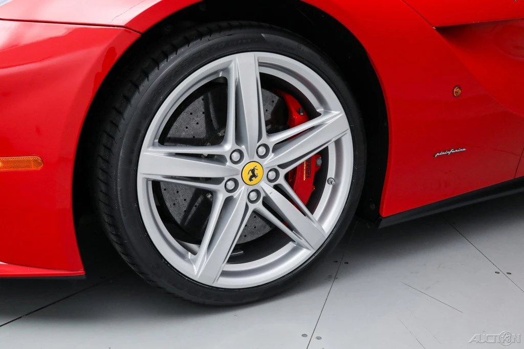 2017 Ferrari F12berlinetta - Image 14 of 21