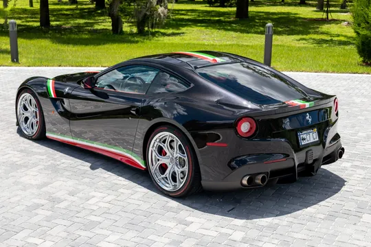 2017 Ferrari F12berlinetta - Image 4 of 31