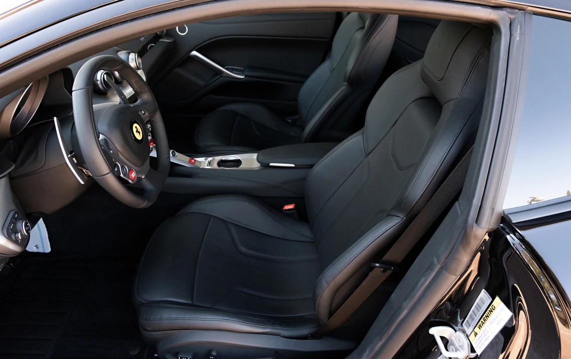 2017 Ferrari F12berlinetta - Image 24 of 31