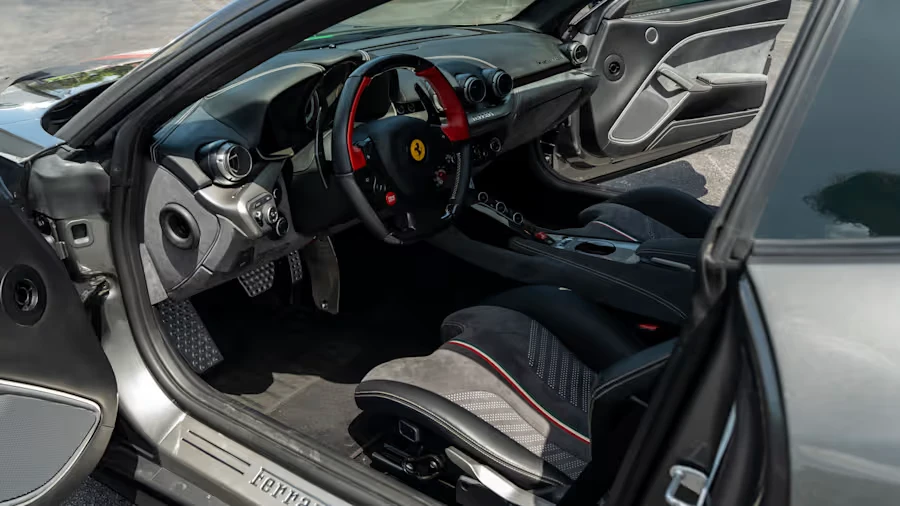 2017 Ferrari F12berlinetta - Image 13 of 26