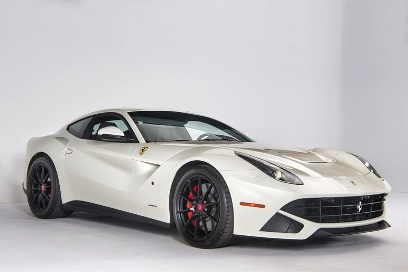 2017 Ferrari F12berlinetta - Image 2 of 31