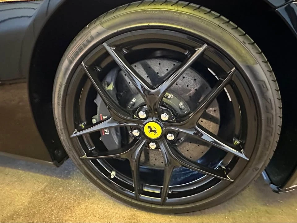 2017 Ferrari F12berlinetta - Image 14 of 16