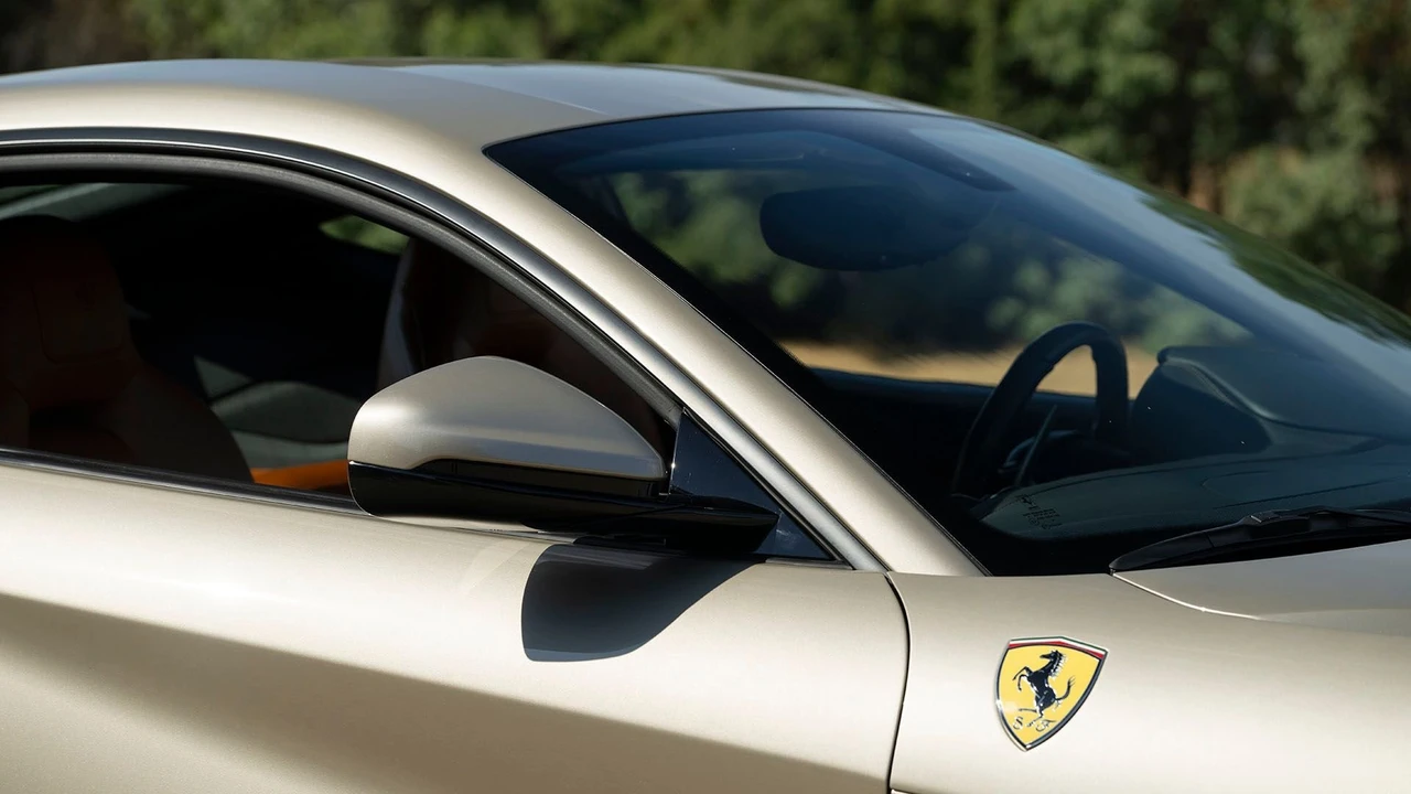 2017 Ferrari F12berlinetta - Image 19 of 31