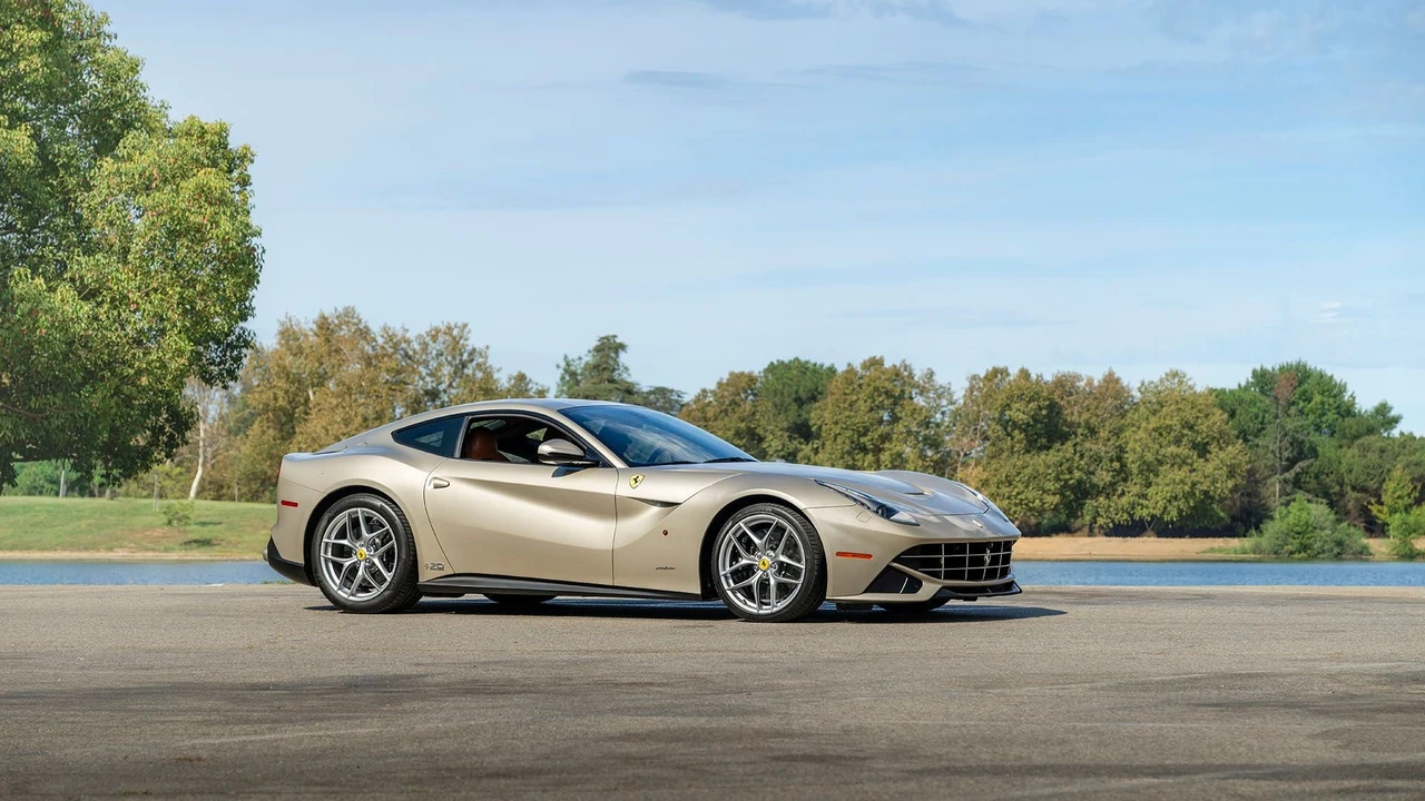 2017 Ferrari F12berlinetta - Image 7 of 31