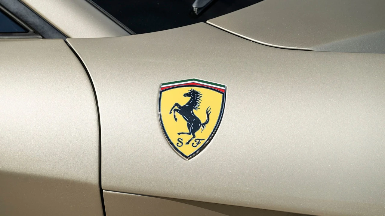 2017 Ferrari F12berlinetta - Image 18 of 31