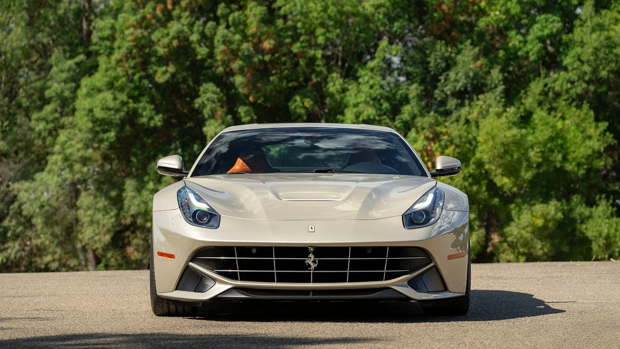 2017 Ferrari F12berlinetta - Image 5 of 31