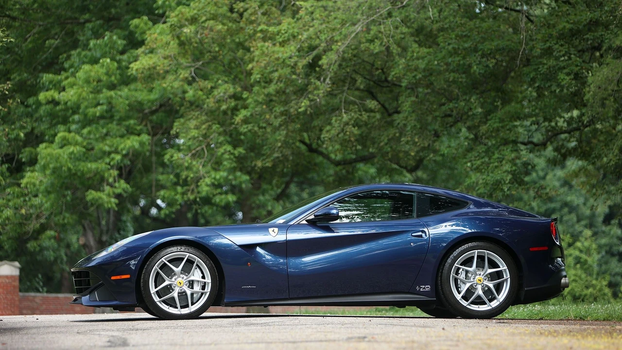 2017 Ferrari F12berlinetta - Image 10 of 31