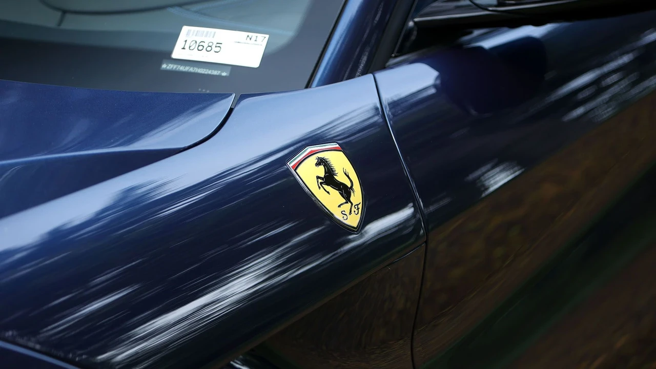 2017 Ferrari F12berlinetta - Image 26 of 31