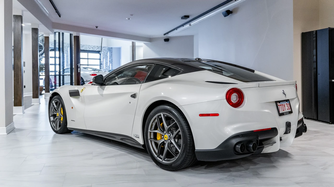 2017 Ferrari F12berlinetta - Image 5 of 31