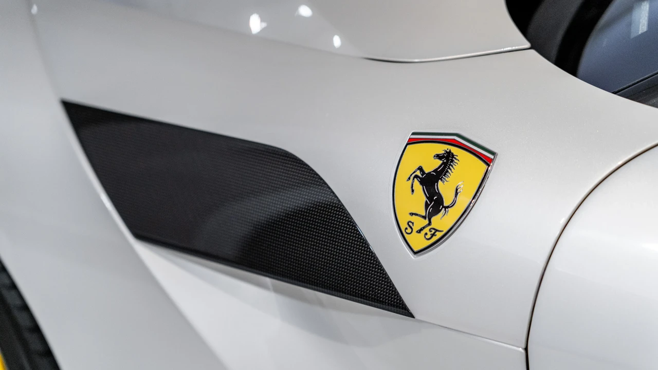 2017 Ferrari F12berlinetta - Image 23 of 31
