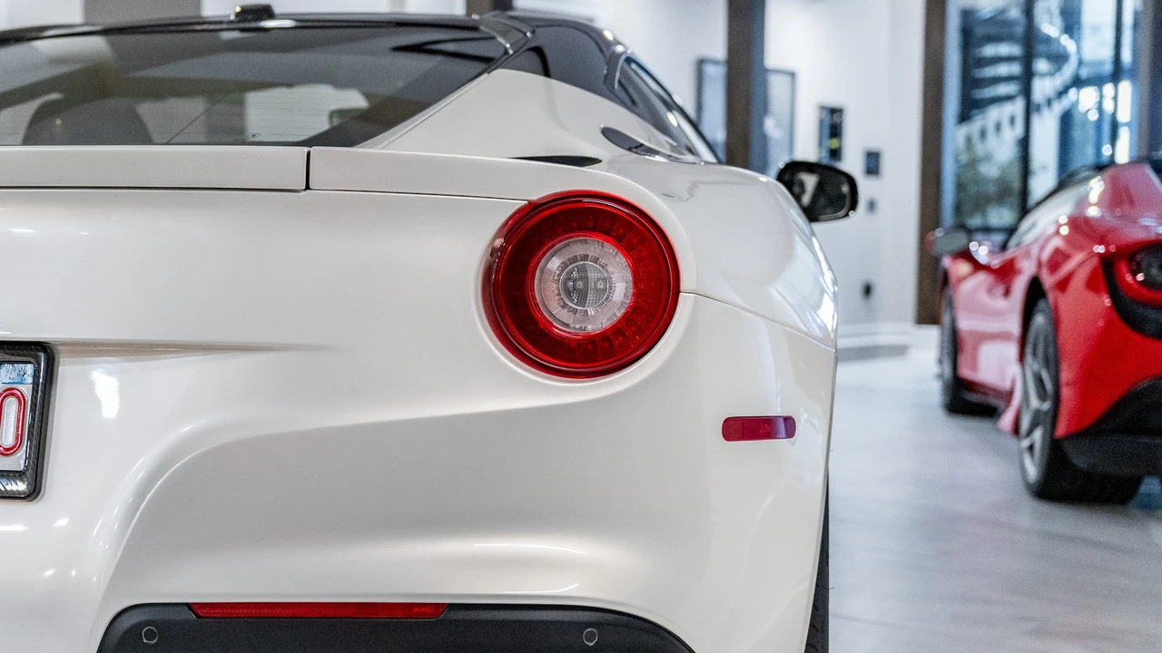 2017 Ferrari F12berlinetta - Image 11 of 31