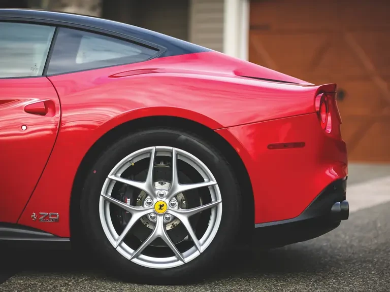 2017 Ferrari F12berlinetta - Image 15 of 31