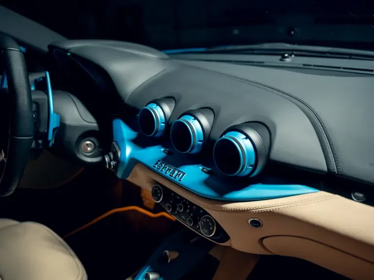2017 Ferrari F12berlinetta - Image 15 of 31