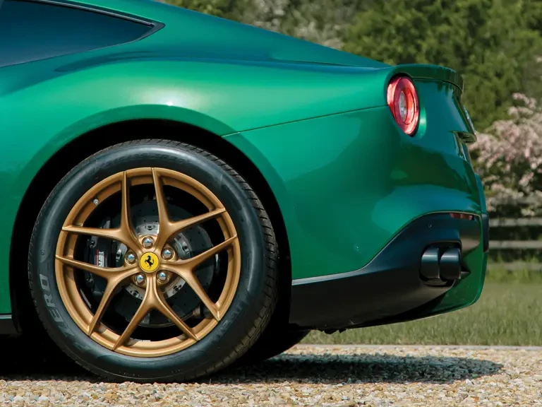 2017 Ferrari F12berlinetta - Image 27 of 31