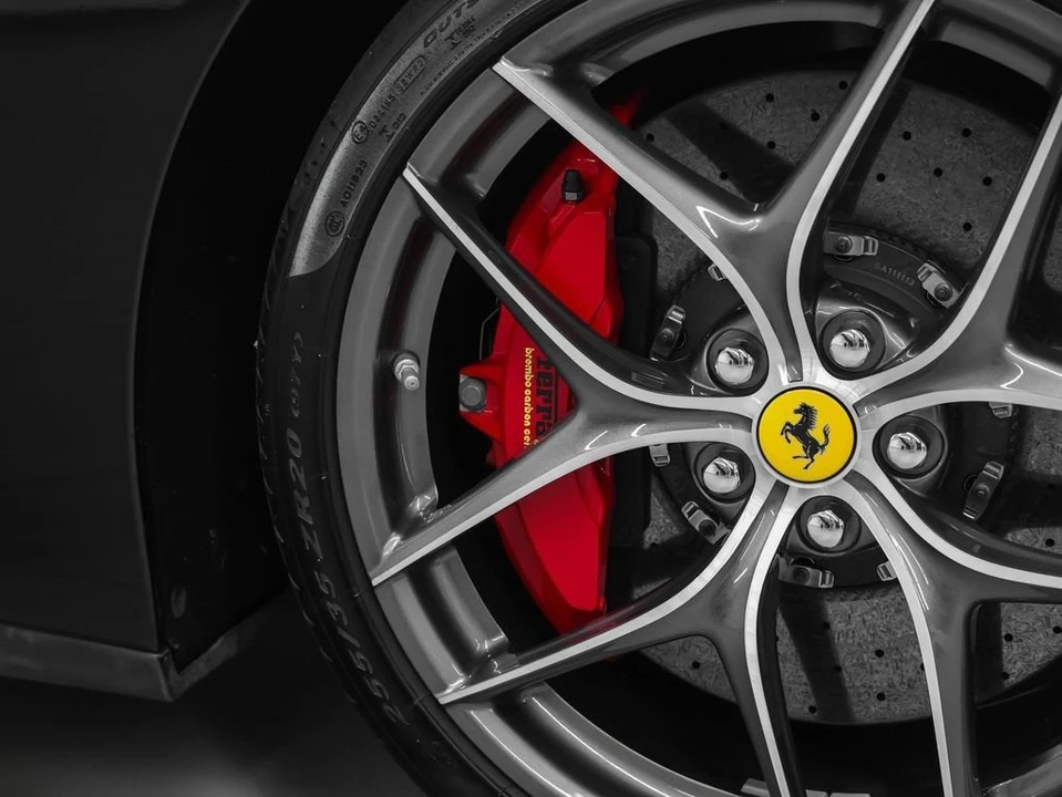 2017 Ferrari F12berlinetta - Image 13 of 31