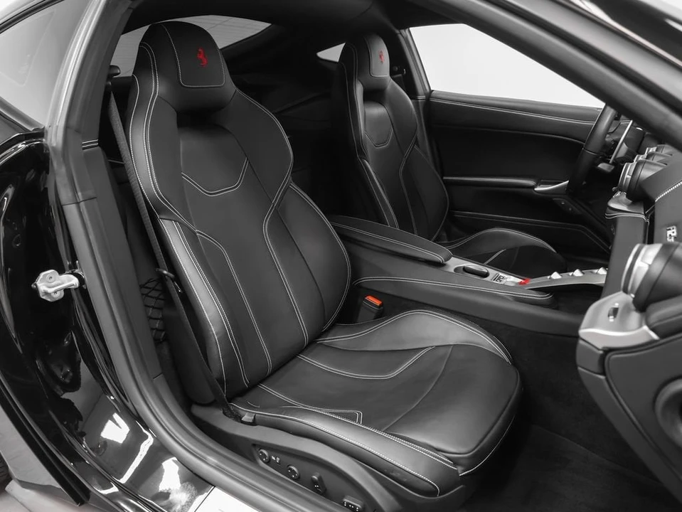 2017 Ferrari F12berlinetta - Image 26 of 31