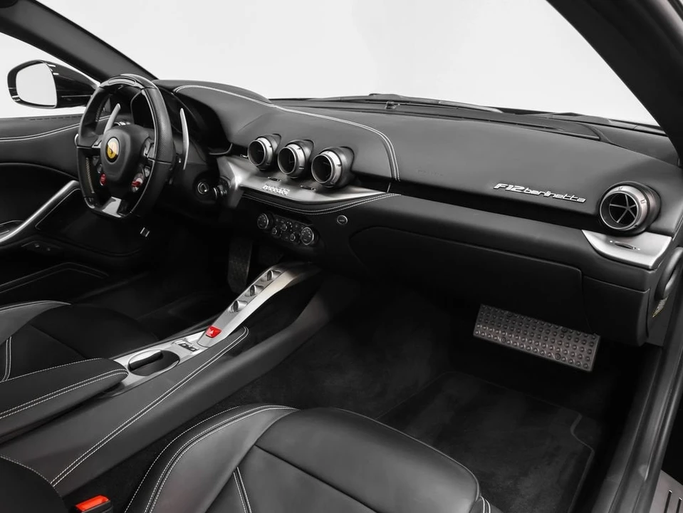 2017 Ferrari F12berlinetta - Image 28 of 31