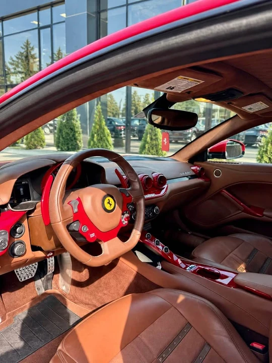 2017 Ferrari F12berlinetta - Image 6 of 8