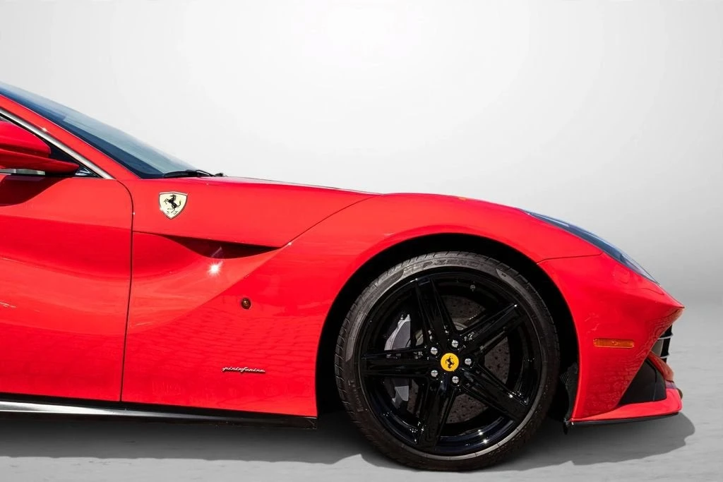 2017 Ferrari F12berlinetta - Image 16 of 31