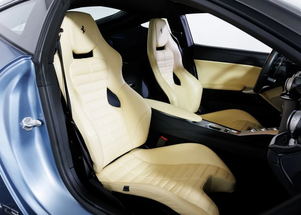 2017 Ferrari F12berlinetta - Image 16 of 31