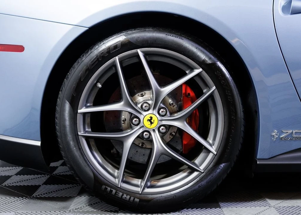 2017 Ferrari F12berlinetta - Image 5 of 31