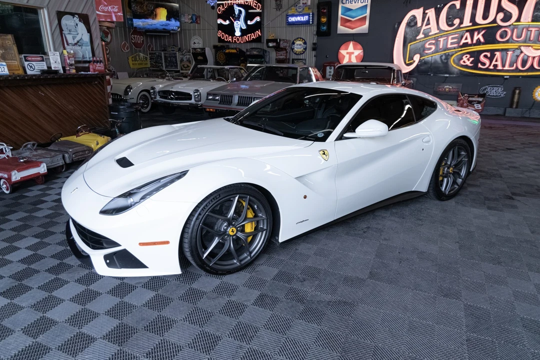 2017 Ferrari F12berlinetta - Image 24 of 31