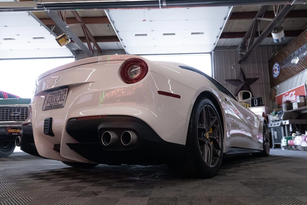 2017 Ferrari F12berlinetta - Image 9 of 31