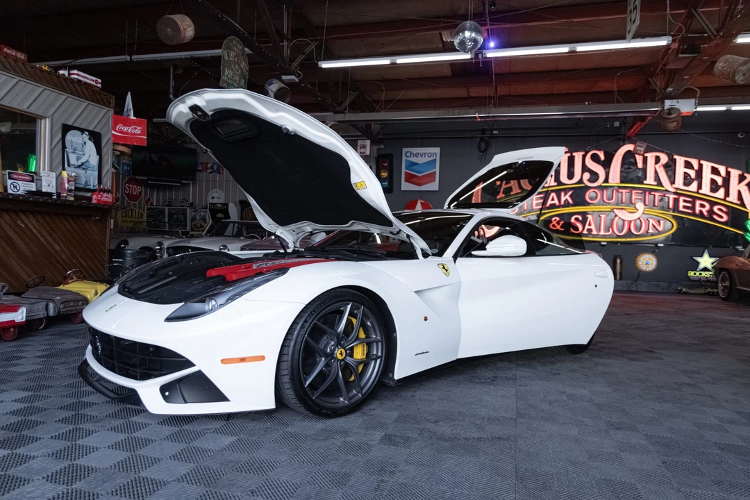 2017 Ferrari F12berlinetta - Image 29 of 31