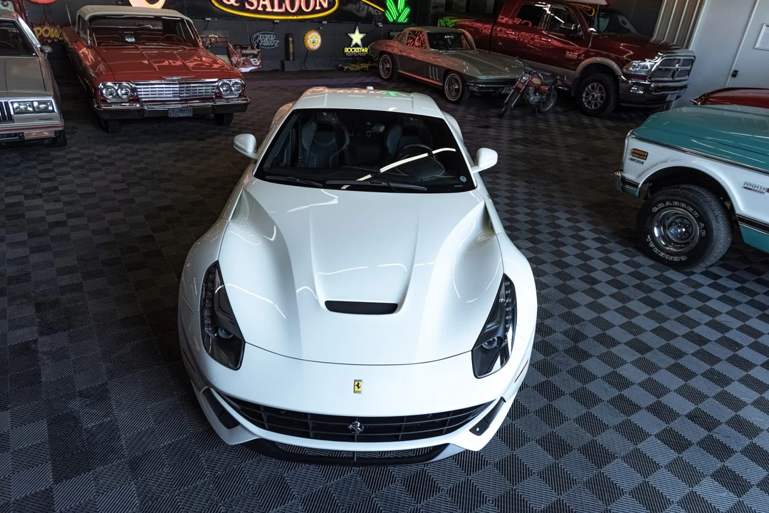2017 Ferrari F12berlinetta - Image 27 of 31