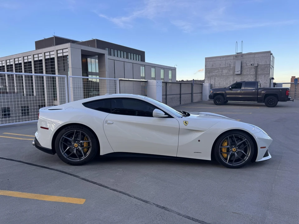 2017 Ferrari F12berlinetta - Image 7 of 31