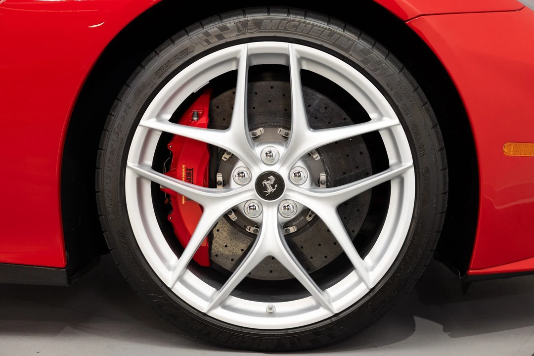 2017 Ferrari F12berlinetta - Image 15 of 31