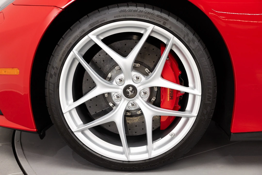 2017 Ferrari F12berlinetta - Image 13 of 31