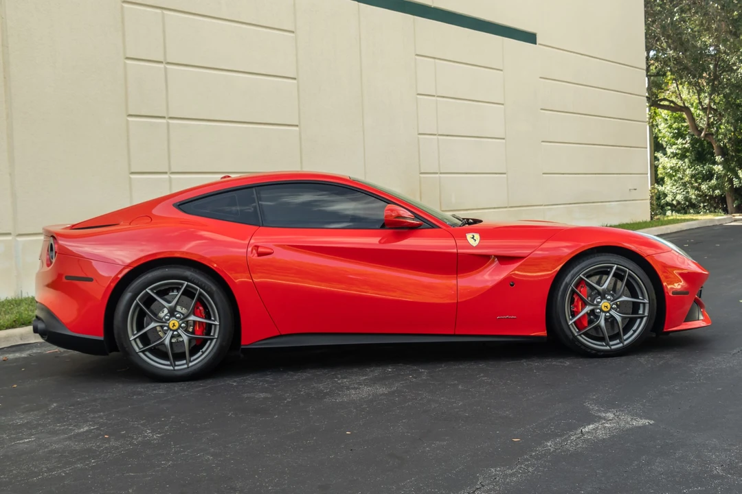 2017 Ferrari F12berlinetta - Image 5 of 31